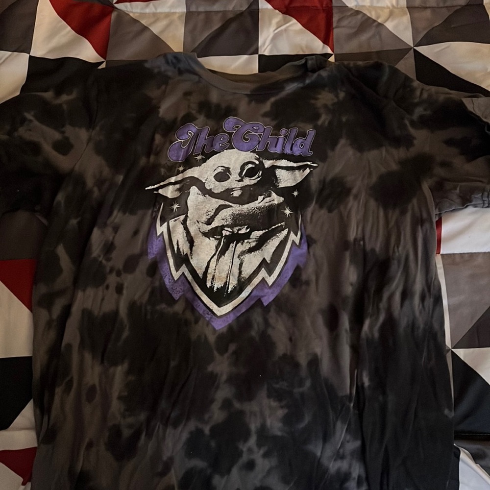Star Wars baby yoda shirt XL